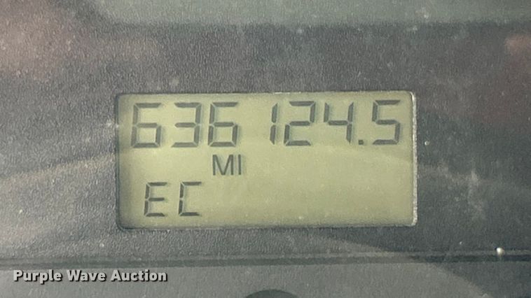 image for item ET6794 2006 Sterling L8500 Series dump truck