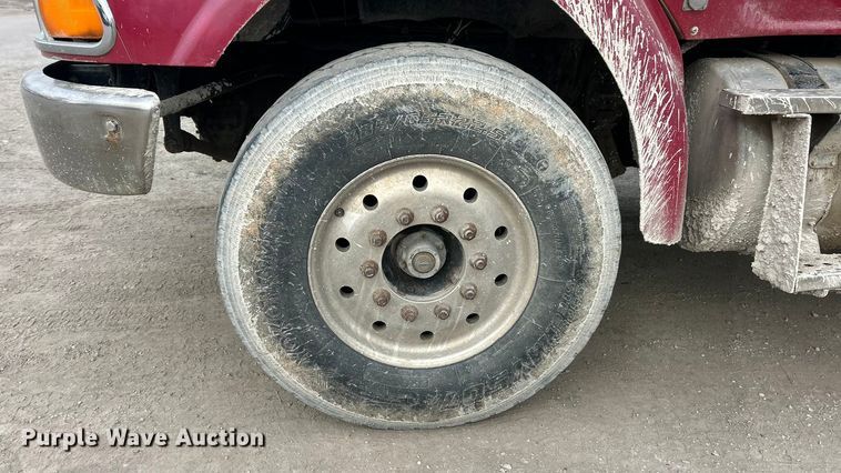 image for item ET6794 2006 Sterling L8500 Series dump truck