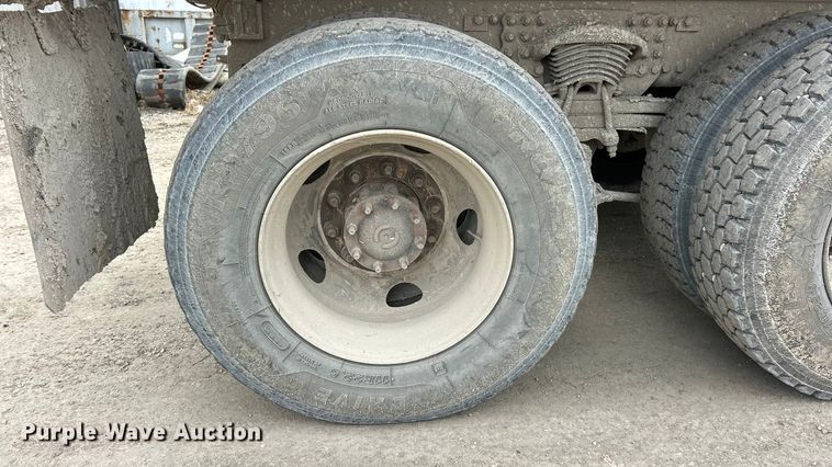 image for item ET6794 2006 Sterling L8500 Series dump truck