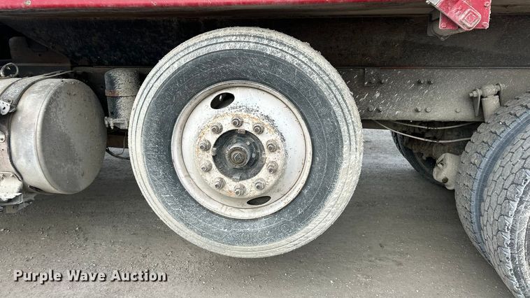 image for item ET6794 2006 Sterling L8500 Series dump truck