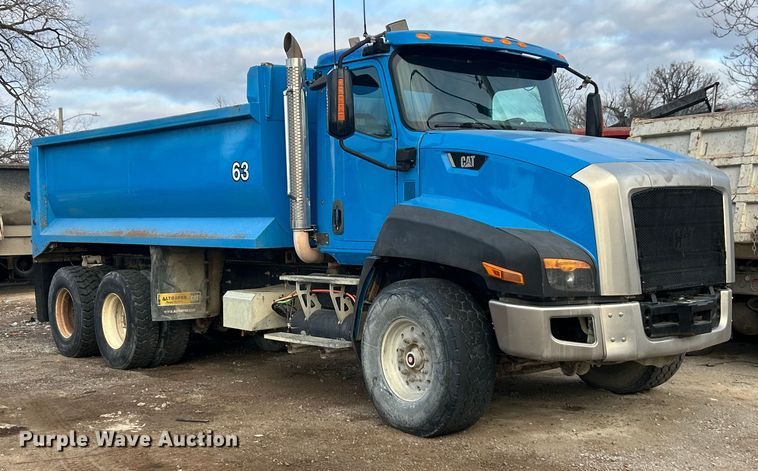 image for item ET6795 2014 Caterpillar CT660 dump truck