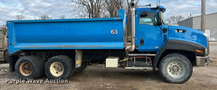 image for item ET6795 2014 Caterpillar CT660 dump truck