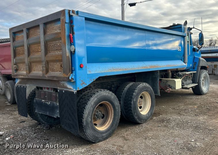 image for item ET6795 2014 Caterpillar CT660 dump truck