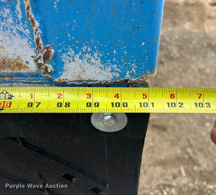 image for item ET6795 2014 Caterpillar CT660 dump truck