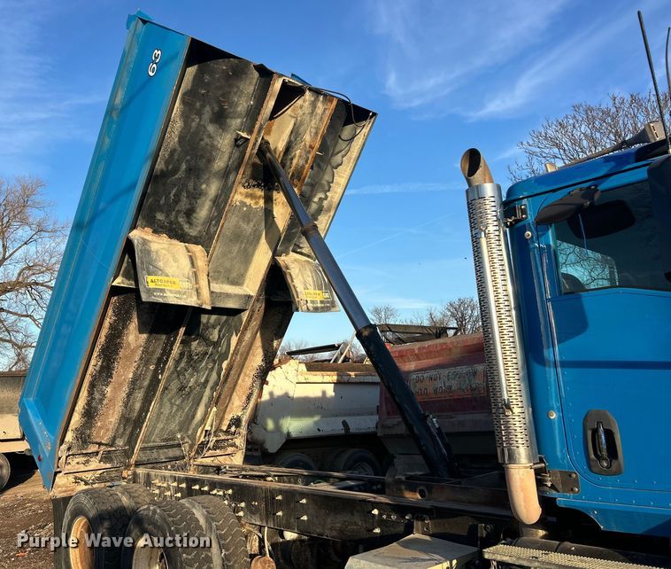 image for item ET6795 2014 Caterpillar CT660 dump truck