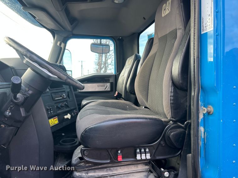 image for item ET6795 2014 Caterpillar CT660 dump truck