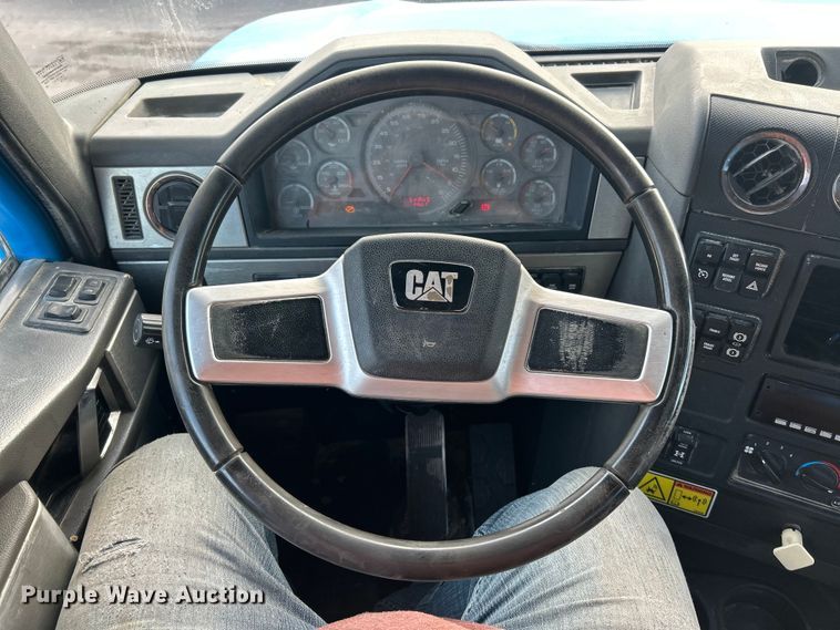 image for item ET6795 2014 Caterpillar CT660 dump truck