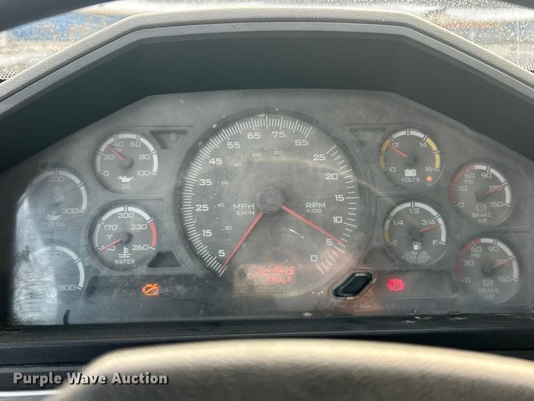 image for item ET6795 2014 Caterpillar CT660 dump truck