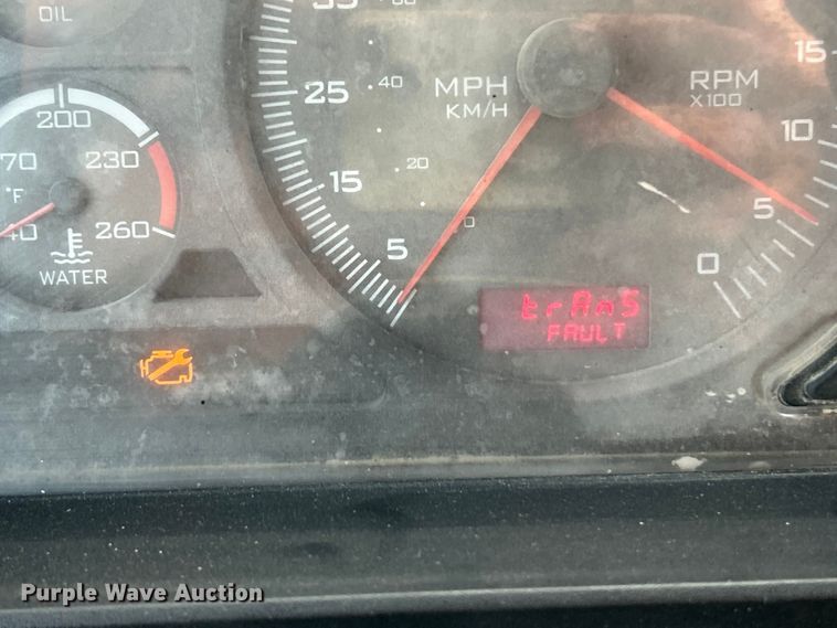 image for item ET6795 2014 Caterpillar CT660 dump truck