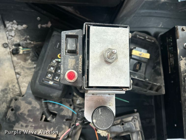 image for item ET6795 2014 Caterpillar CT660 dump truck