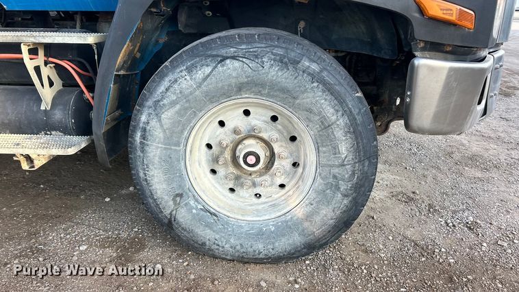 image for item ET6795 2014 Caterpillar CT660 dump truck