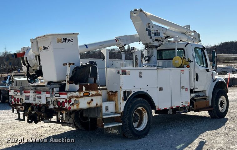 image for item ET6813 2012 Freightliner Business Class M2 bucket truck
