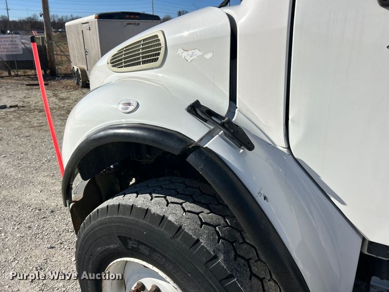 image for item ET6813 2012 Freightliner Business Class M2 bucket truck