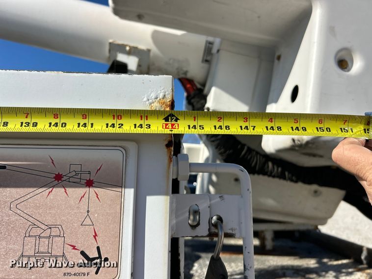 image for item ET6813 2012 Freightliner Business Class M2 bucket truck