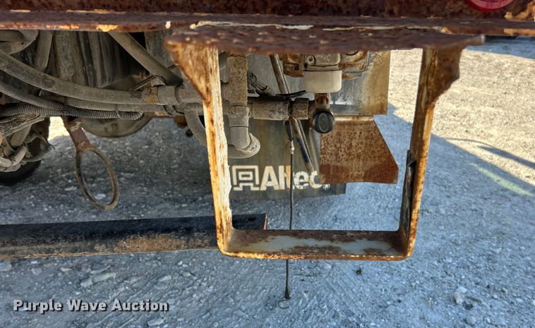 image for item ET6813 2012 Freightliner Business Class M2 bucket truck