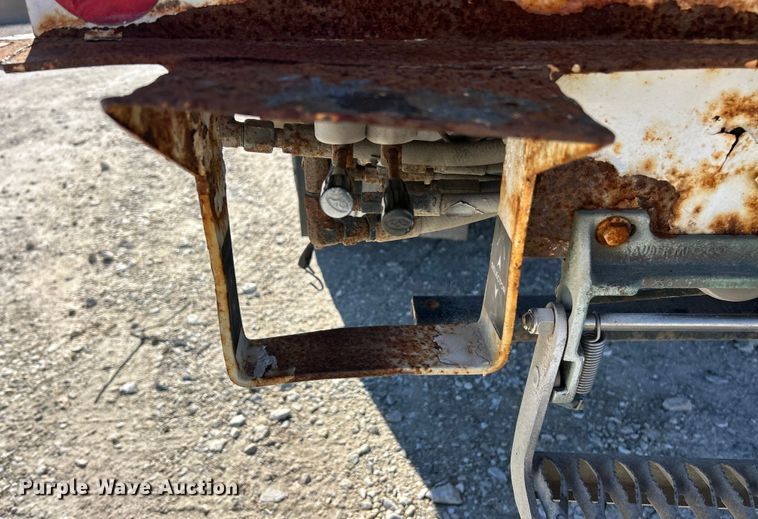 image for item ET6813 2012 Freightliner Business Class M2 bucket truck