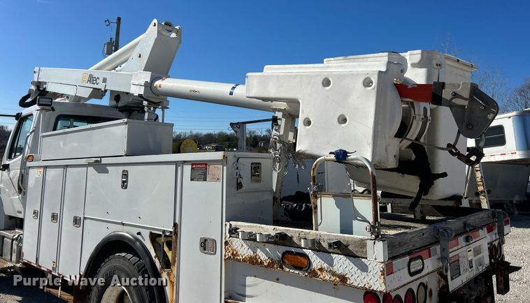 image for item ET6813 2012 Freightliner Business Class M2 bucket truck