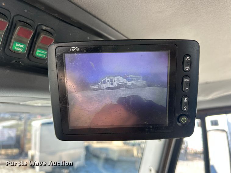 image for item ET6813 2012 Freightliner Business Class M2 bucket truck