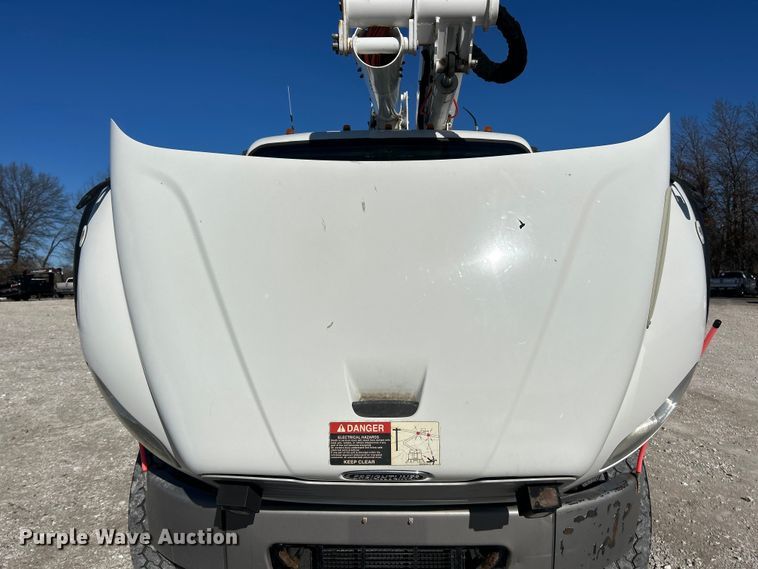 image for item ET6813 2012 Freightliner Business Class M2 bucket truck