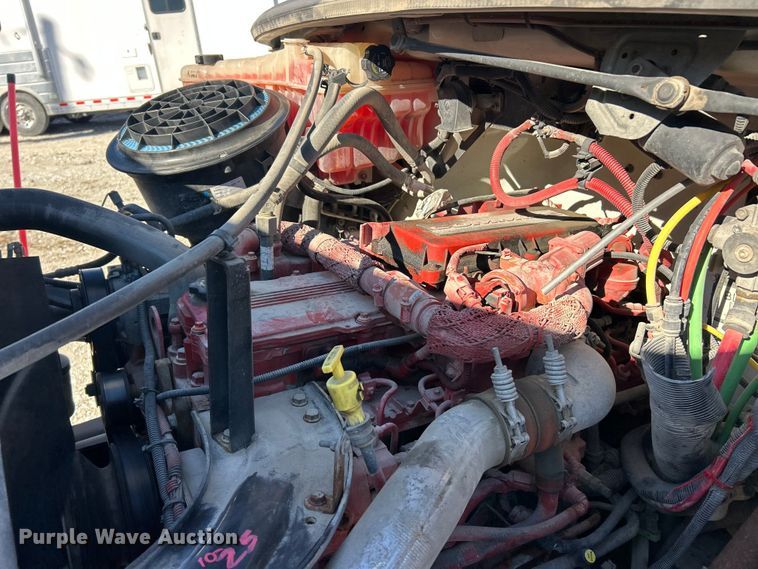 image for item ET6813 2012 Freightliner Business Class M2 bucket truck