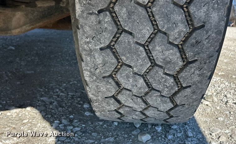 image for item ET6813 2012 Freightliner Business Class M2 bucket truck