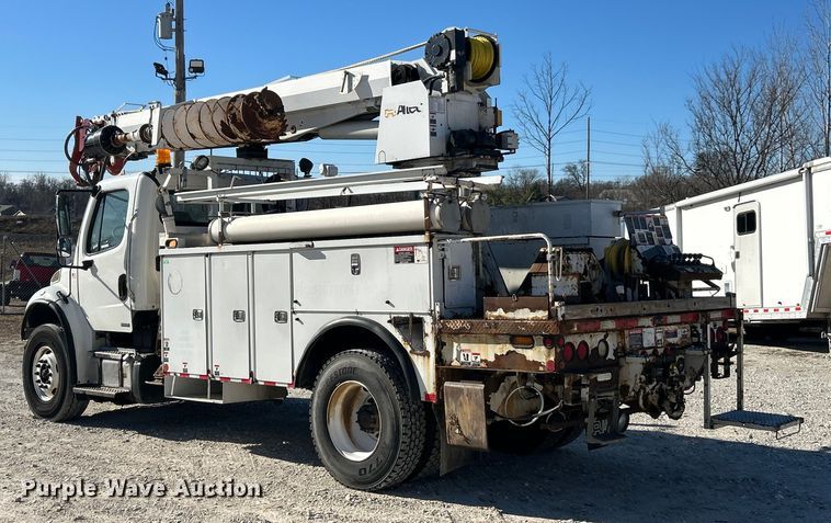 image for item ET6815 2012 Freightliner Business Class M2 digger derrick truck