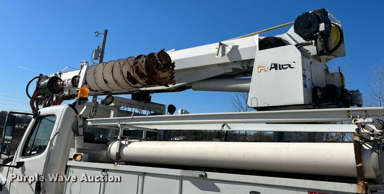 image for item ET6815 2012 Freightliner Business Class M2 digger derrick truck