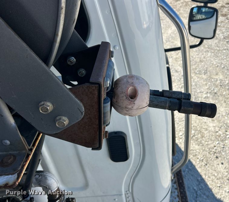 image for item ET6815 2012 Freightliner Business Class M2 digger derrick truck