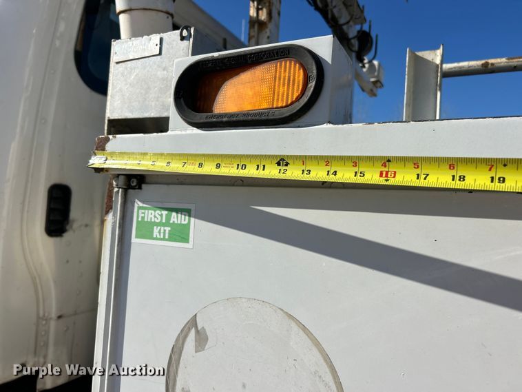 image for item ET6815 2012 Freightliner Business Class M2 digger derrick truck