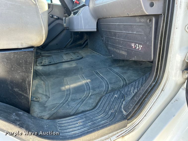 image for item ET6815 2012 Freightliner Business Class M2 digger derrick truck