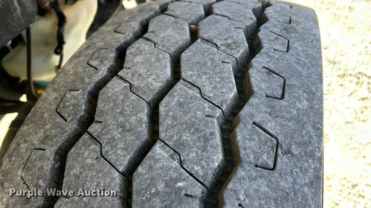 image for item ET6815 2012 Freightliner Business Class M2 digger derrick truck