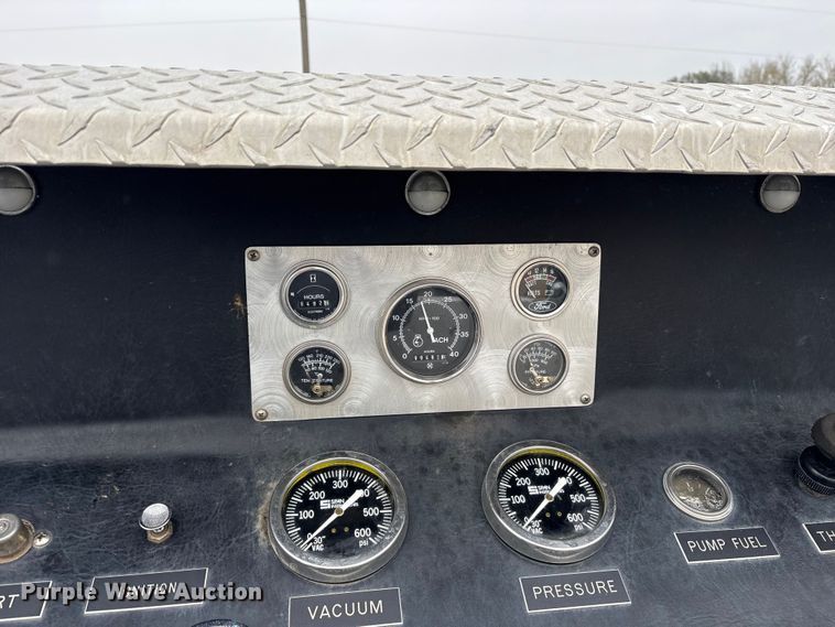 image for item ET7352 1991 Chevrolet Kodiak C6500 pumper fire truck