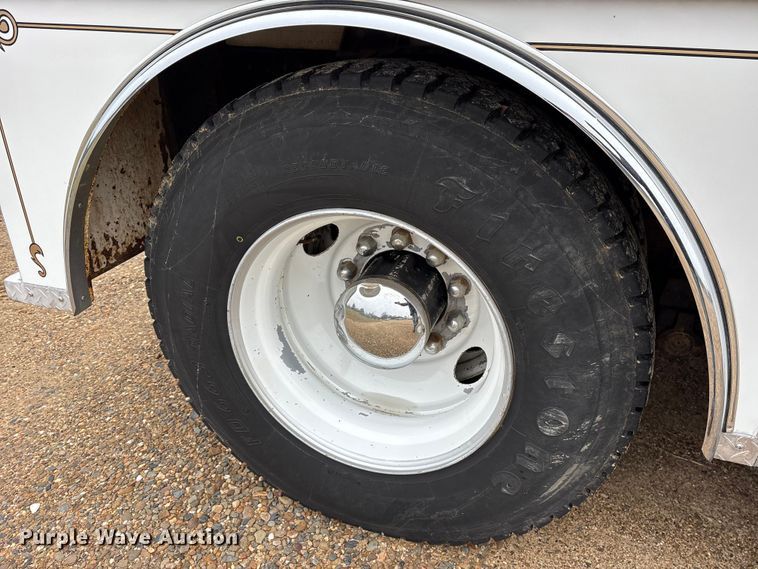 image for item ET7352 1991 Chevrolet Kodiak C6500 pumper fire truck