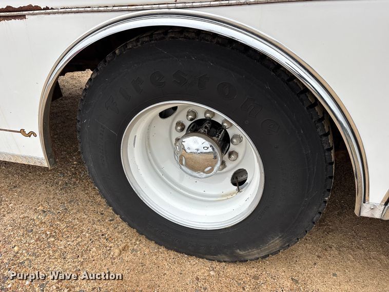 image for item ET7352 1991 Chevrolet Kodiak C6500 pumper fire truck