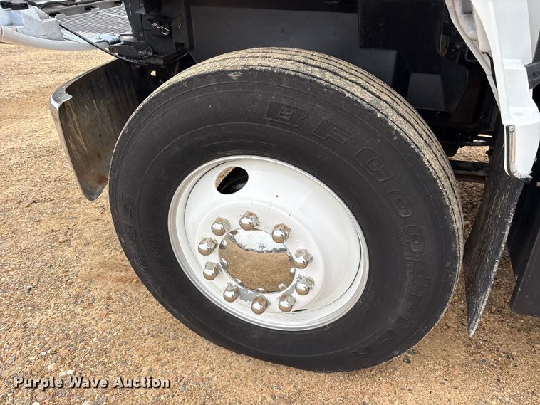 image for item ET7352 1991 Chevrolet Kodiak C6500 pumper fire truck