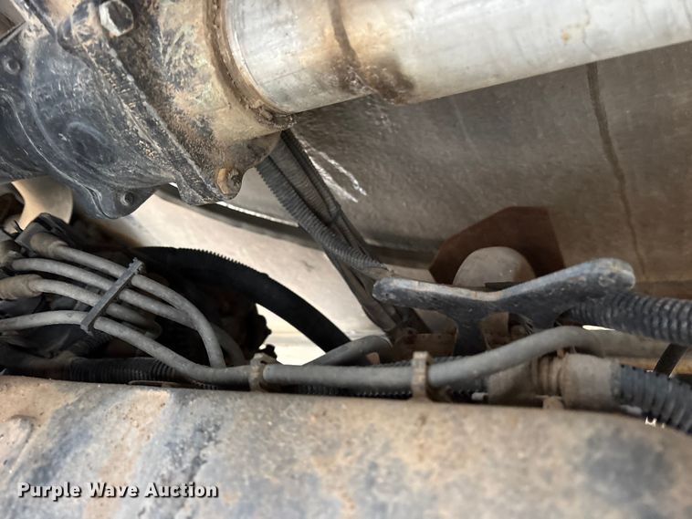 image for item ET7352 1991 Chevrolet Kodiak C6500 pumper fire truck