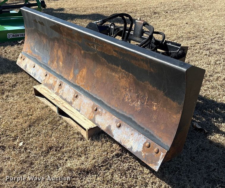 image for item ET7447 I Dig TX 6WD96 skid steer dozer blade