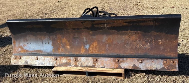 image for item ET7447 I Dig TX 6WD96 skid steer dozer blade