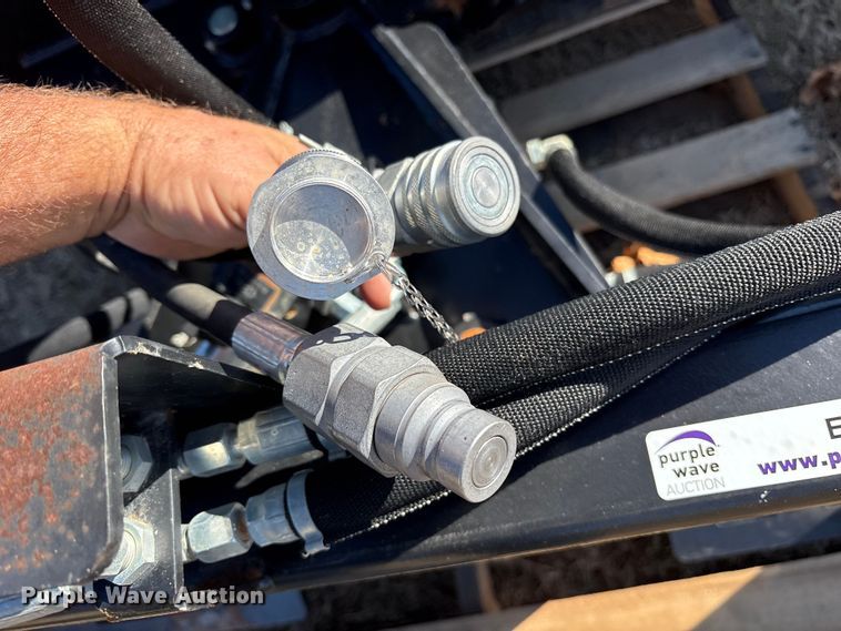 image for item ET7447 I Dig TX 6WD96 skid steer dozer blade