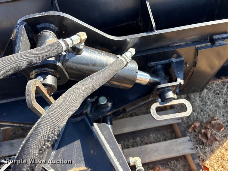 image for item ET7447 I Dig TX 6WD96 skid steer dozer blade