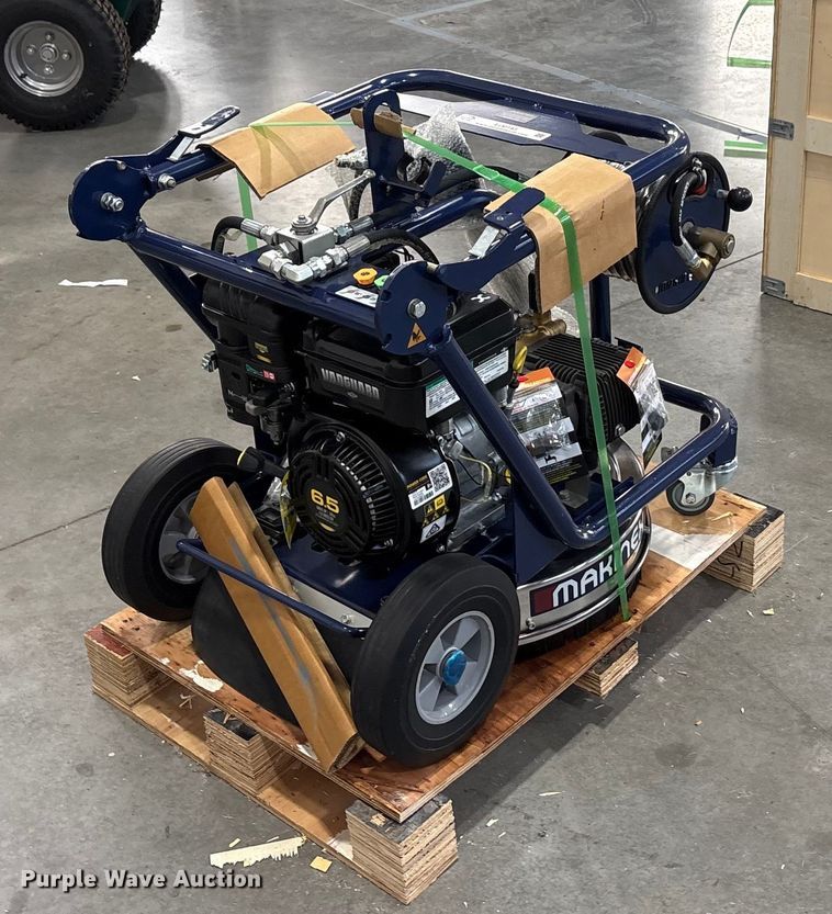 image for item EU0143 2022 Makinex DPW-2500-DS- pressure washer