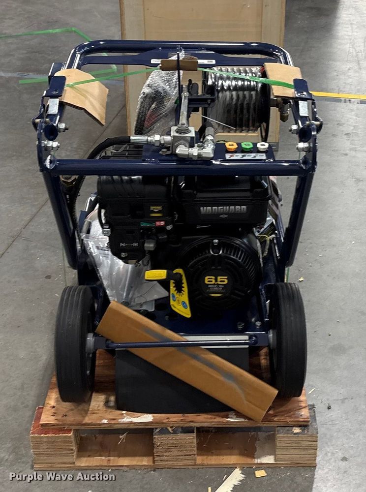 image for item EU0143 2022 Makinex DPW-2500-DS- pressure washer