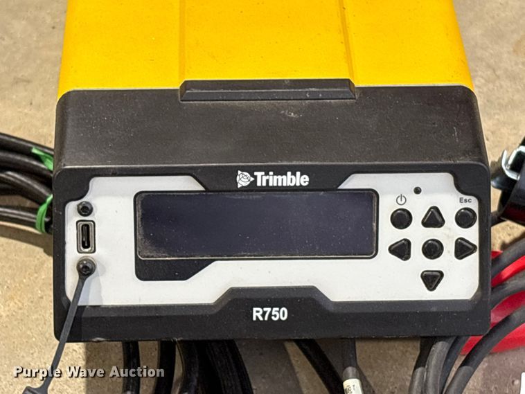 image for item EU7110 Trimble R750  GNSS receiver