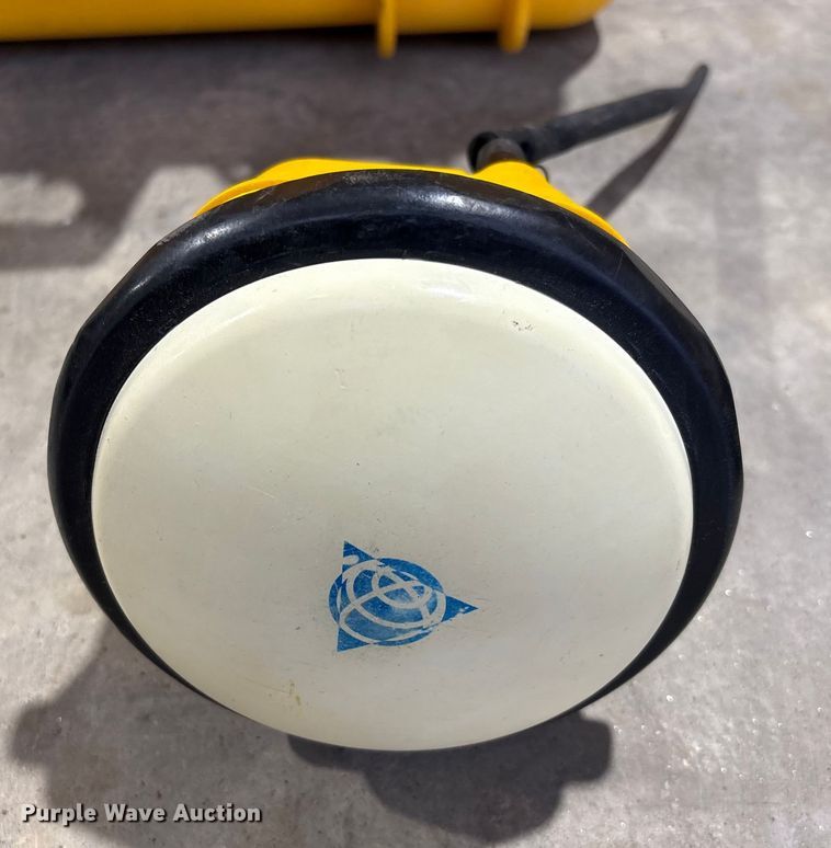 image for item EU7111 Trimble SPS986  GNSS receiver