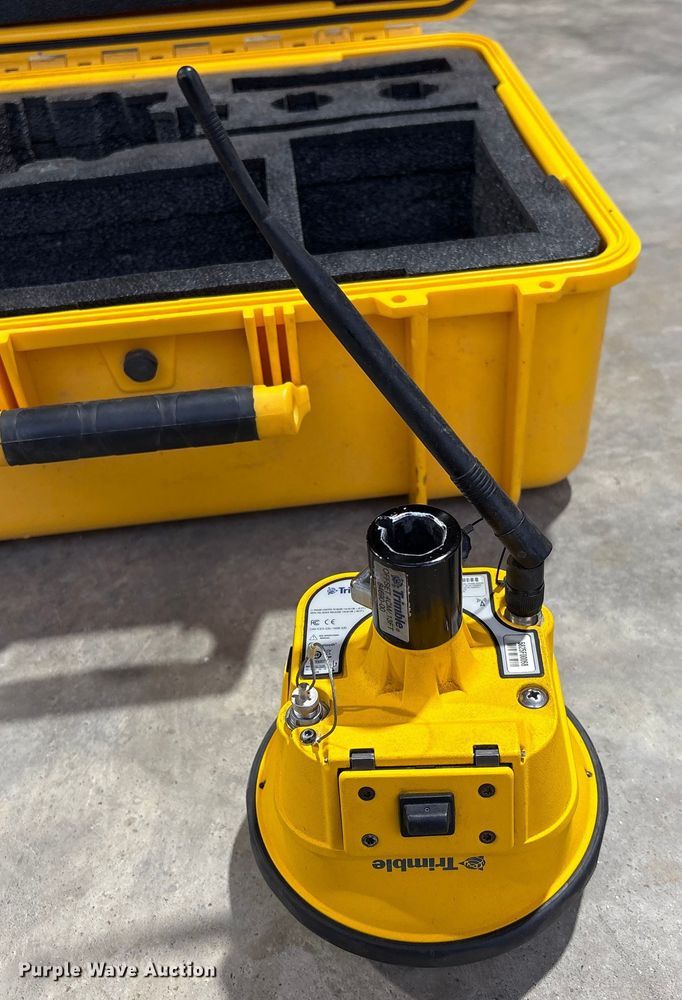 image for item EU7111 Trimble SPS986  GNSS receiver