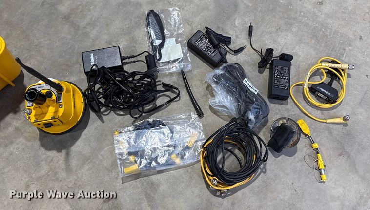 image for item EU7111 Trimble SPS986  GNSS receiver