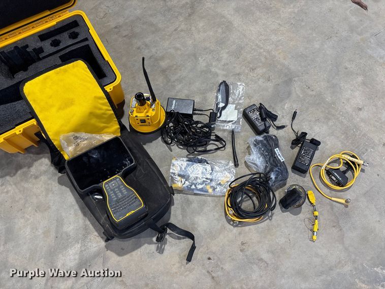 image for item EU7111 Trimble SPS986  GNSS receiver