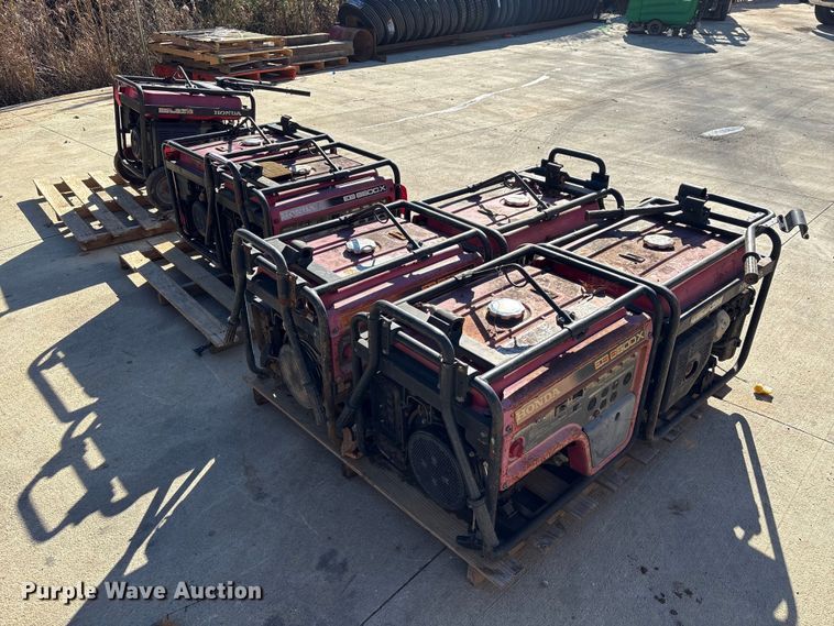 image for item EU7116 (7) Honda EB 6500X generators