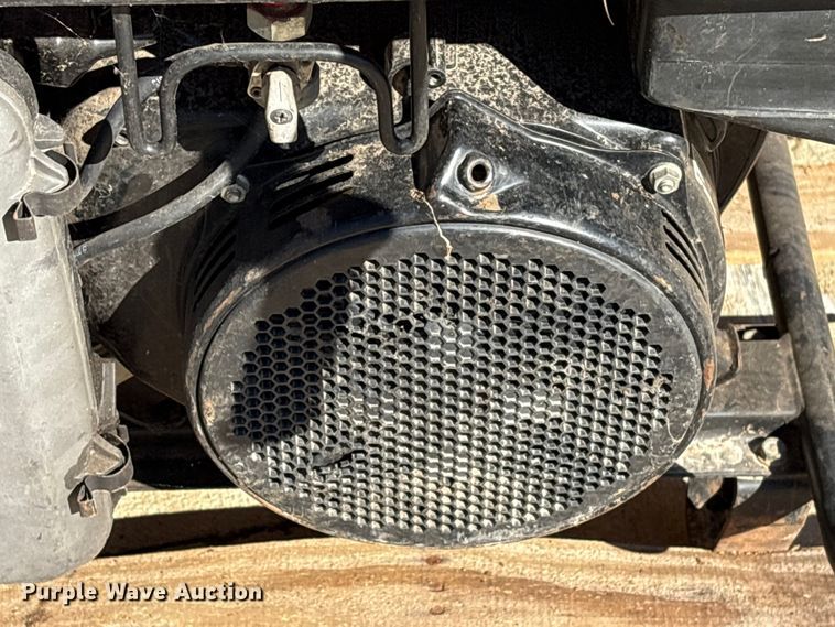 image for item EU7116 (7) Honda EB 6500X generators