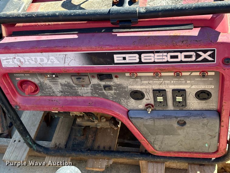 image for item EU7116 (7) Honda EB 6500X generators